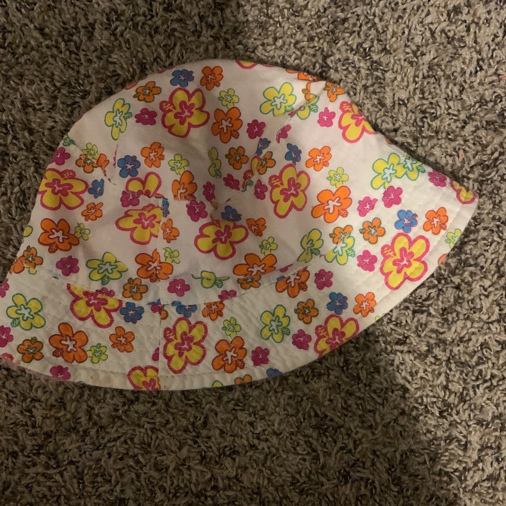 Kids bucket hat
